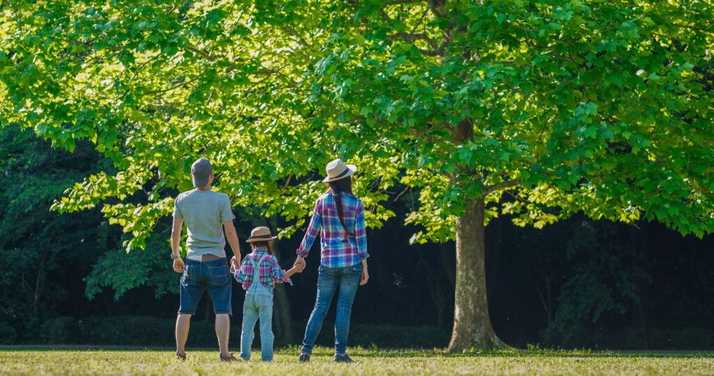 family,relaxing,in,lawn